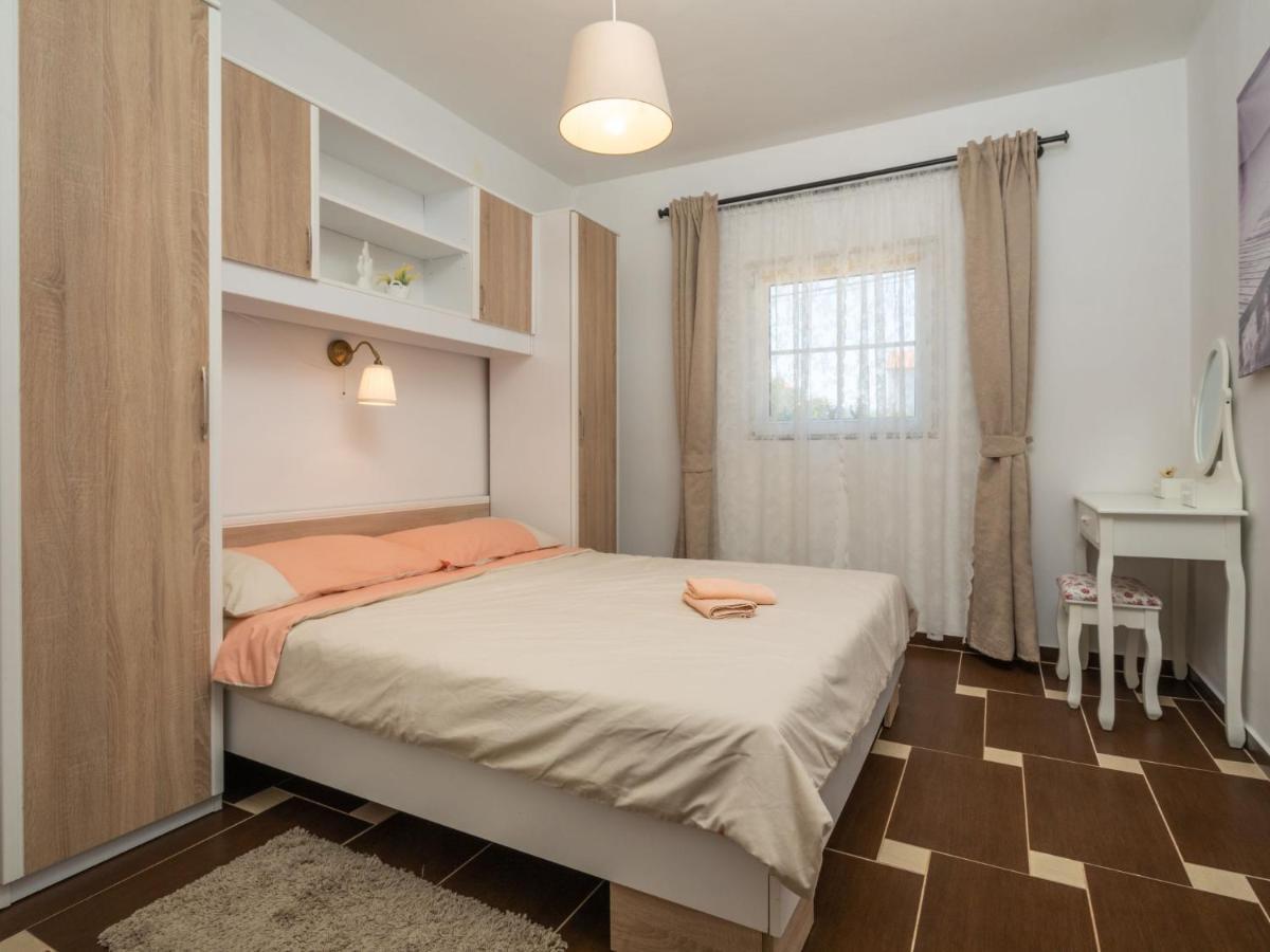 Holiday Home Mikac - Mlk136 By Interhome Dobrinj Buitenkant foto