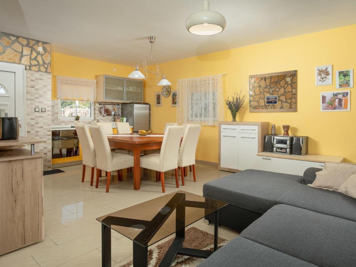 Holiday Home Mikac - Mlk136 By Interhome Dobrinj Buitenkant foto