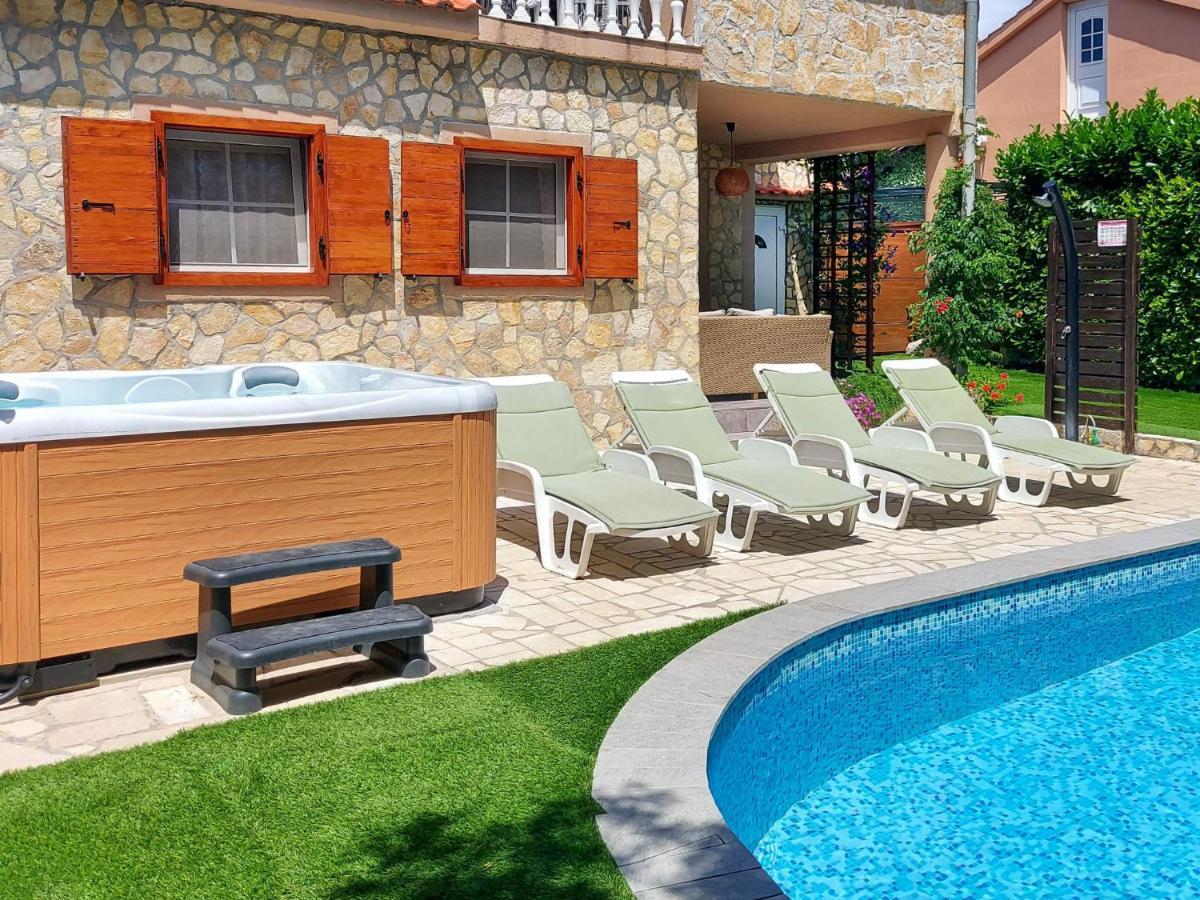 Holiday Home Mikac - Mlk136 By Interhome Dobrinj Buitenkant foto